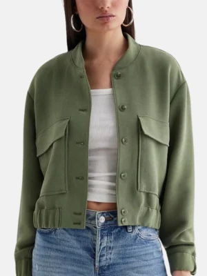 green bomber jacket_3660ab5d 80e3 490e a20f 91f53931e620
